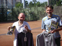 Победитель и финалист турнира по теннису